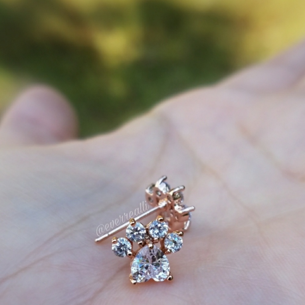 Gold Diamond Heart Paw Print earrings ear ring - Picture 5 of 7